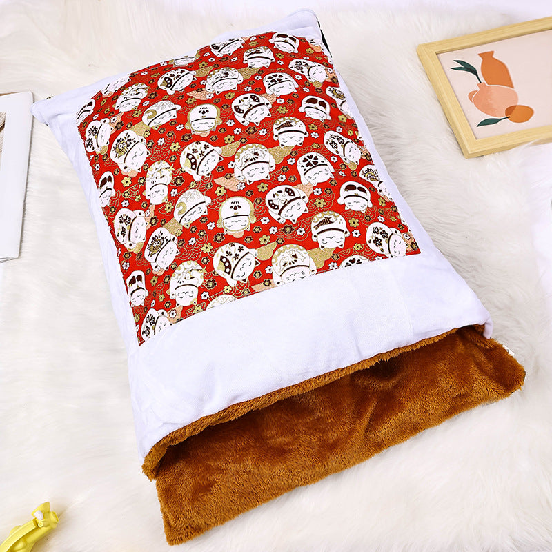 Cat bed factory direct sales cat mat winter warm pet quilt removable and washable Japanese cat sleeping bag