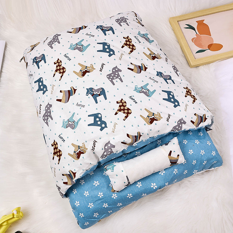 Cat bed factory direct sales cat mat winter warm pet quilt removable and washable Japanese cat sleeping bag